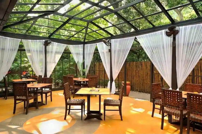 thiết kế nhà hàng sân vườn