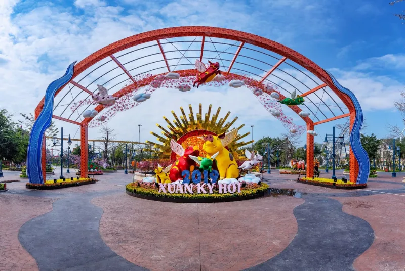 Lễ Hội Hoa Xuân 2019 Sun World Hạ Long "Heo Vàng Gõ Cửa"