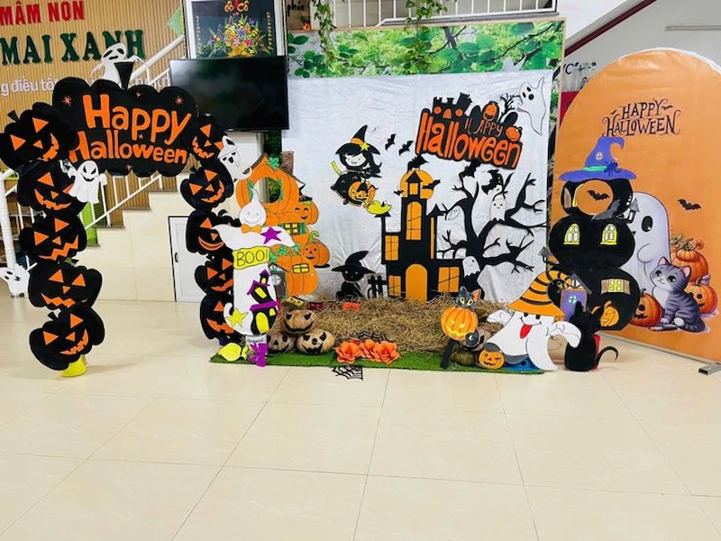 trang trí halloween mầm non