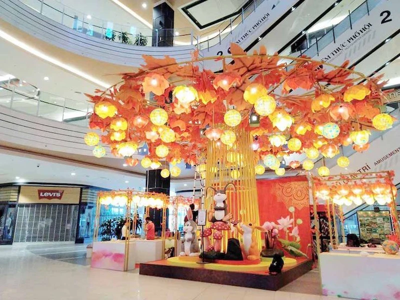 trang trí trung thu siêu thị