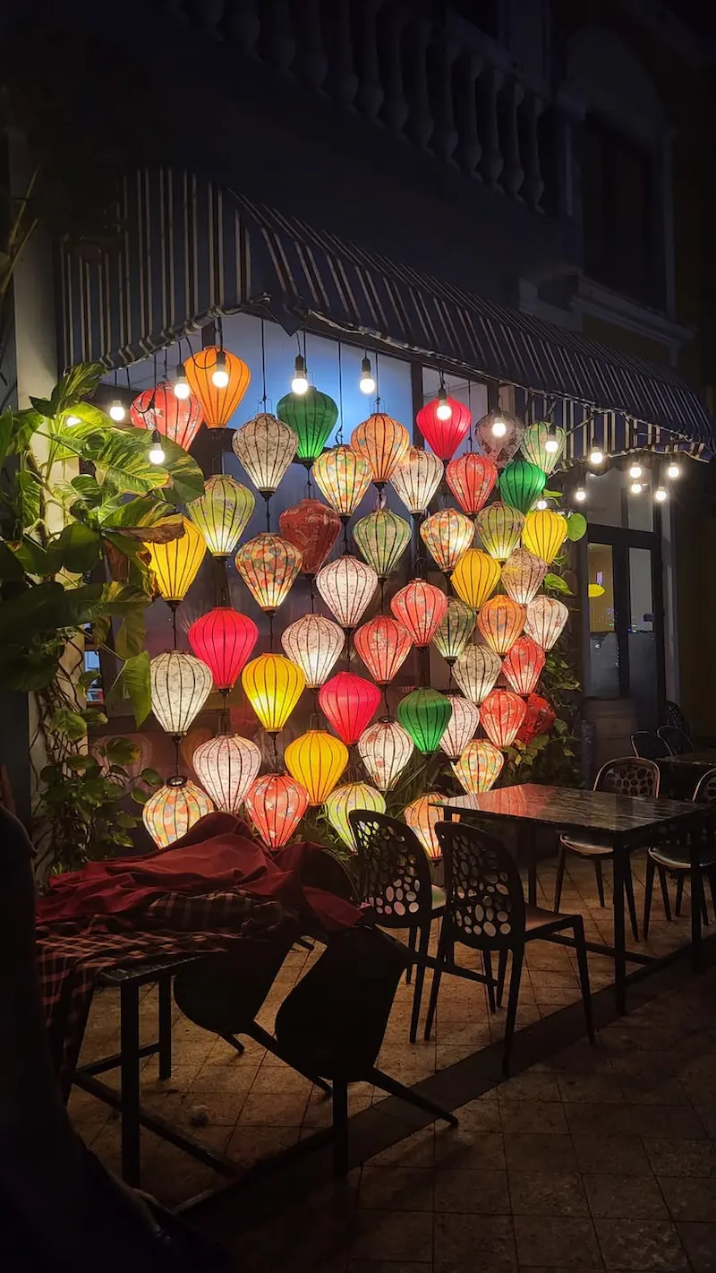 trang trí trung thu quán cafe