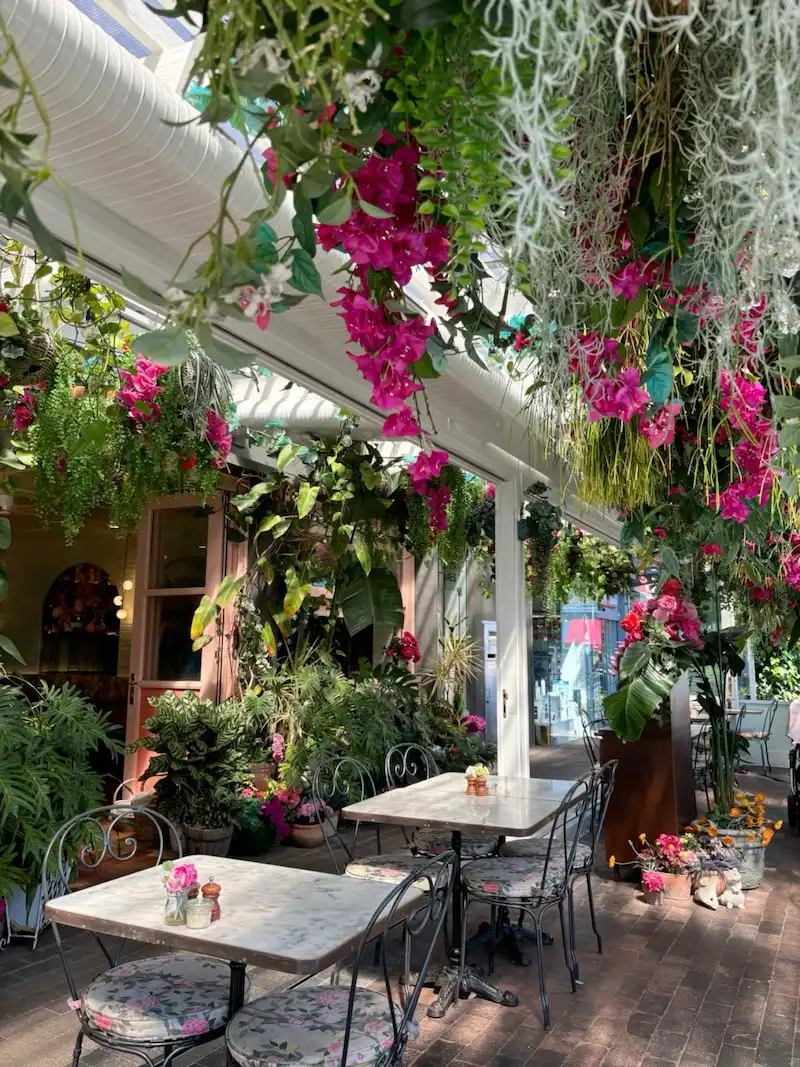 thiết kế quán cafe nhà vườn 200m2