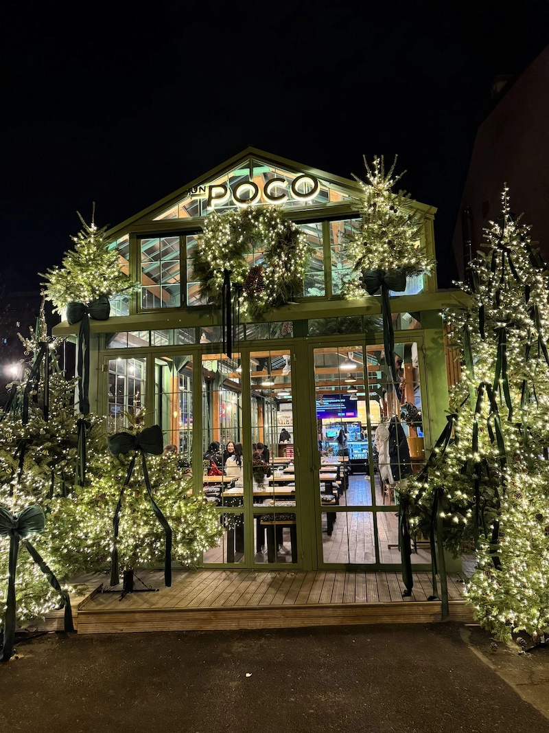 Kiến tạo không gian Giáng sinh hoàn hảo cho quán ăn của bạn AGS Landscape (Nguồn: Pinterest)