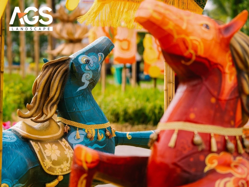 Hình ảnh ngựa cách điệu nhưng vẫn mang nét truyền thống (Nguồn: AGS Landscape) Hình ảnh ngựa cách điệu nhưng vẫn mang nét truyền thống (Nguồn: AGS Landscape)