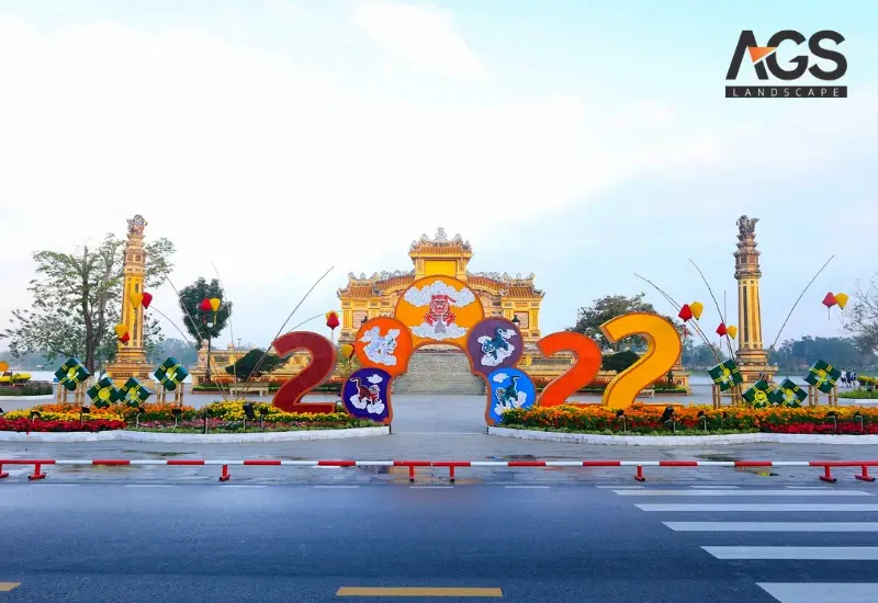 Cổng chào lớn của đường hoa