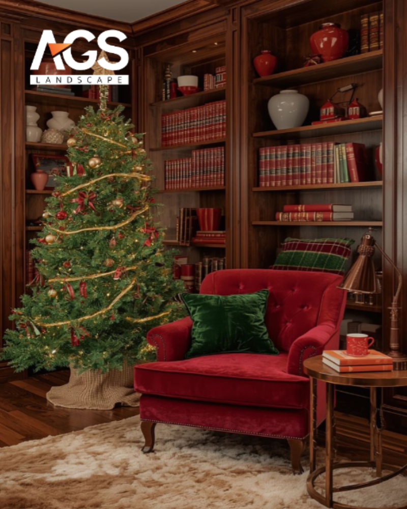 Bàn ghế được trang trí theo chủ đề Noel (Nguồn: Pinterest)