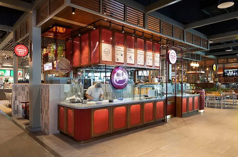 Gam màu nóng được sử dụng ở các food court trong TTTM (Nguồn: Pinterest)