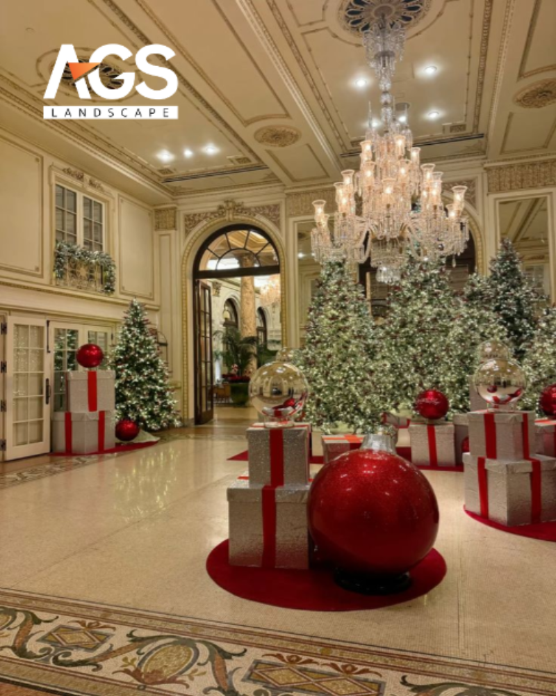 Trang trí Noel sang trọng cho khách sạn