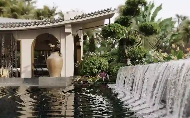 Sân vườn theo phong cách Đông Dương (Nguồn: noithatvsc) Sân vườn theo phong cách Đông Dương (Nguồn: noithatvsc)