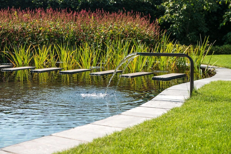 Mẫu 4: Kết hợp tiện ích công cộng