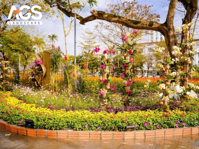 Các vòm lan, giàn lan tại đầu cầu Trường Tiền (Nguồn: AGS Landscape)