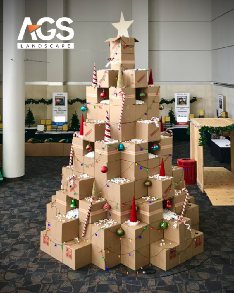 Hộp quà lớn xếp chồng (Nguồn: Pinterest)