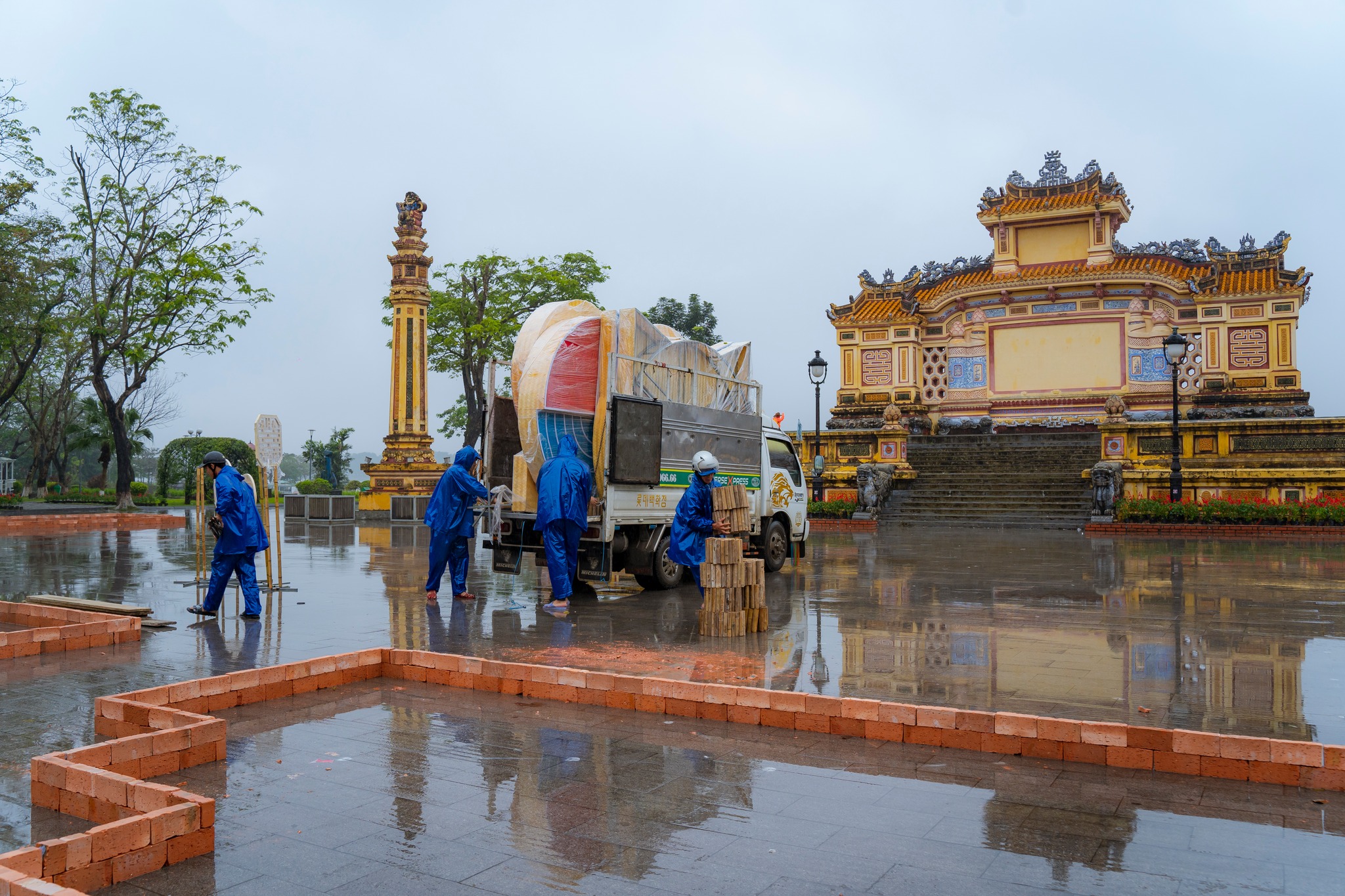 Dòng chảy “Mạnh Mẽ” tại Hội Xuân Huế 2023