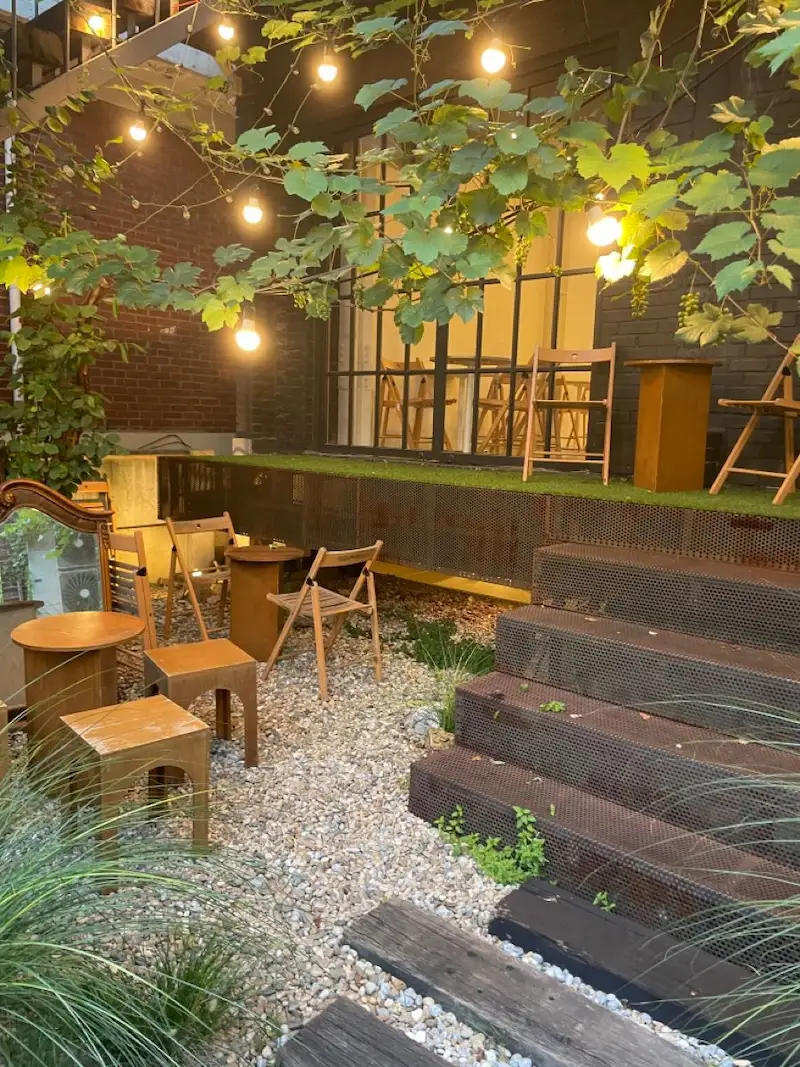 thiết kế quán cafe sân vườn