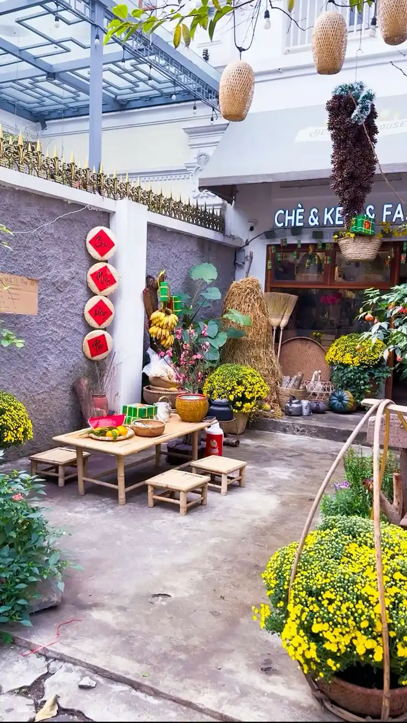 tiểu cảnh sân vườn ngày tết