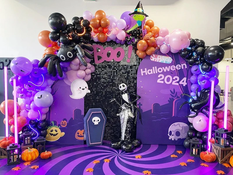 thiết kế sân khấu halloween