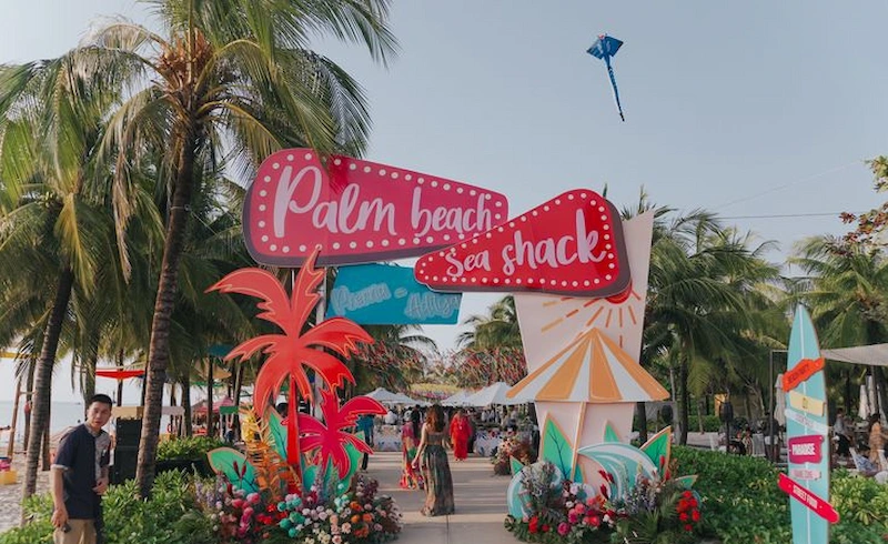 trang trí lễ hội nước