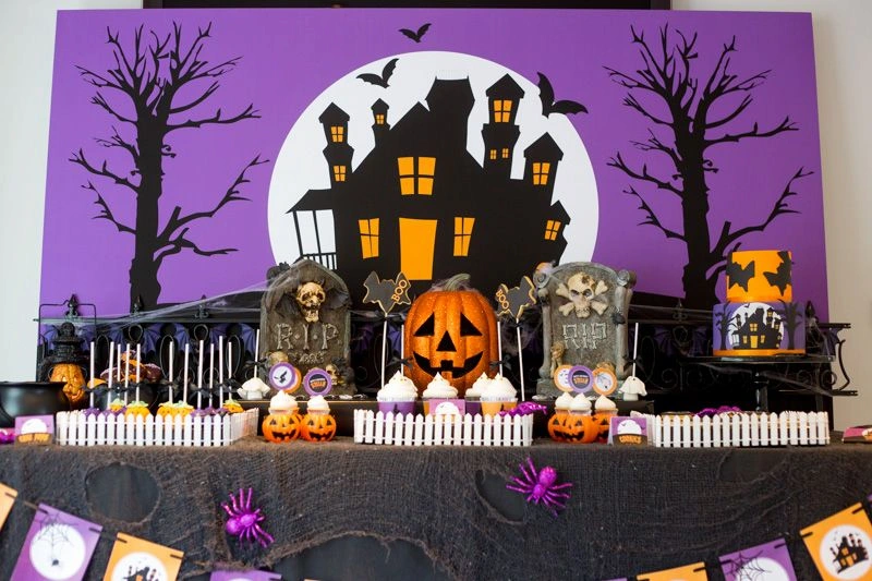 thiết kế sân khấu halloween