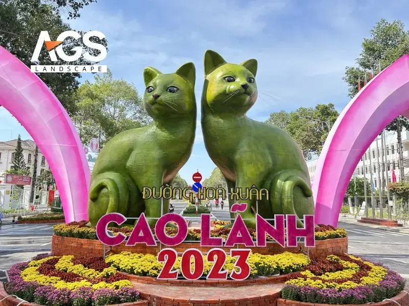 Cổng chào lớn của đường hoa