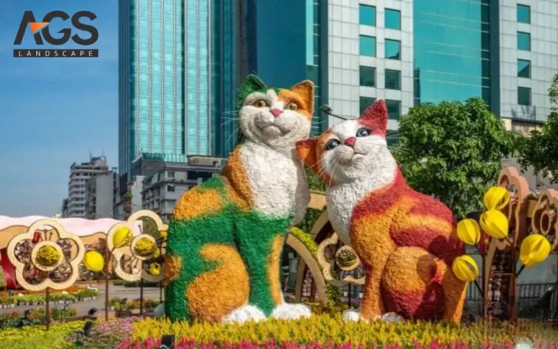 Linh vật đường hoa Nguyễn Huệ