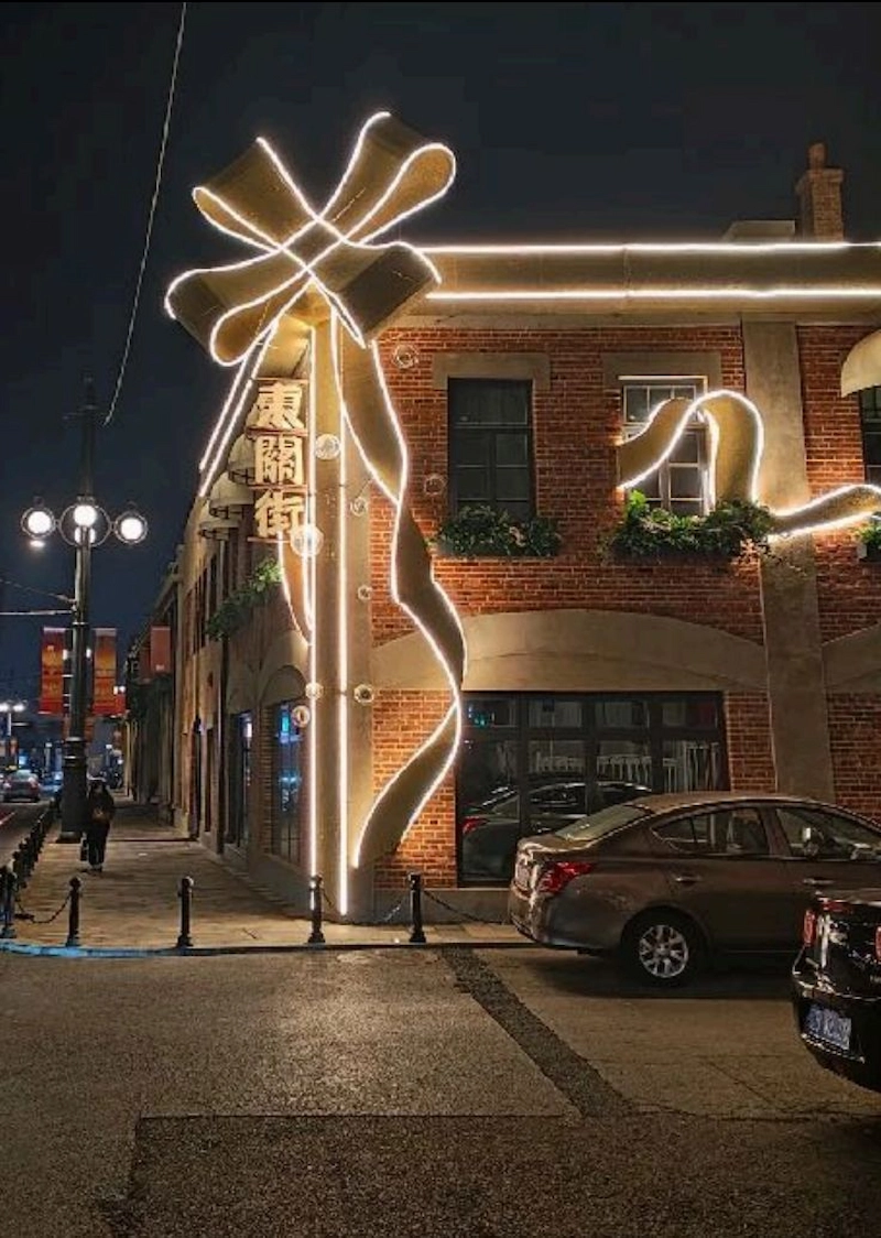 Kết hợp với ánh sáng nghệ thuật (Nguồn: Pinterest)