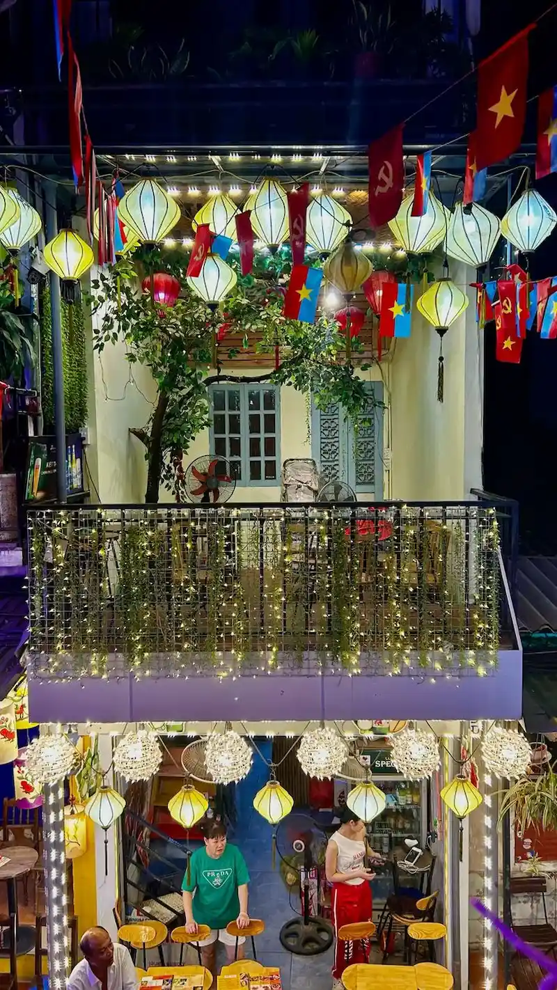 trang trí trung thu quán cafe