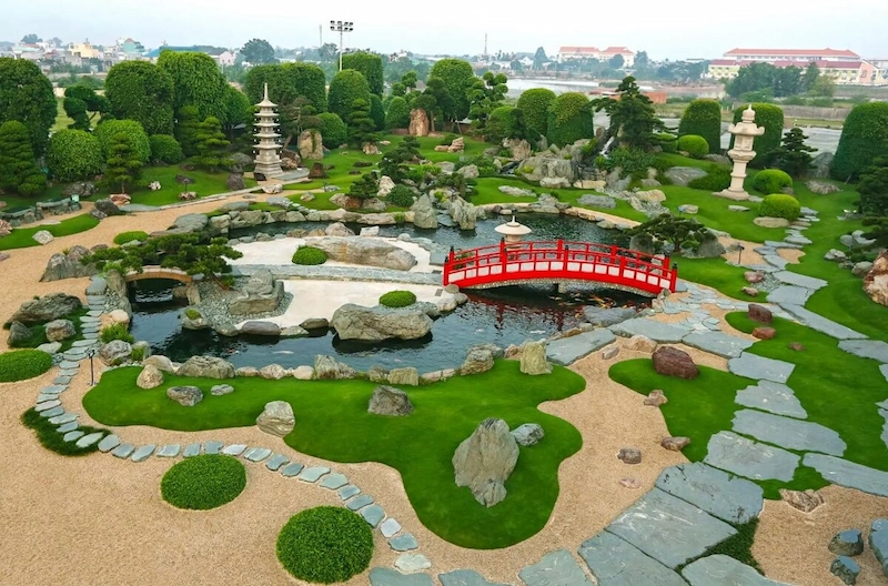 Sân vườn kiểu Nhật hay vườn thiền Nhật Bản luôn có một sức hấp dẫn đặc biệt bởi vẻ đẹp tối giản (Nguồn: Yandex)