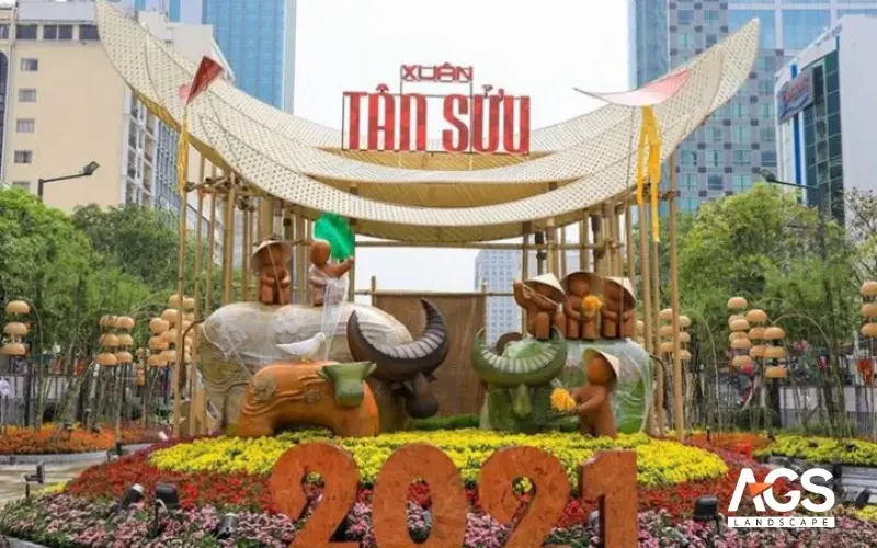 Linh vật đường hoa Nguyễn Huệ