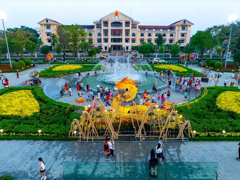 Tạo điểm nhấn nổi bật cho linh vật rồng Tạo điểm nhấn nổi bật cho linh vật rồng