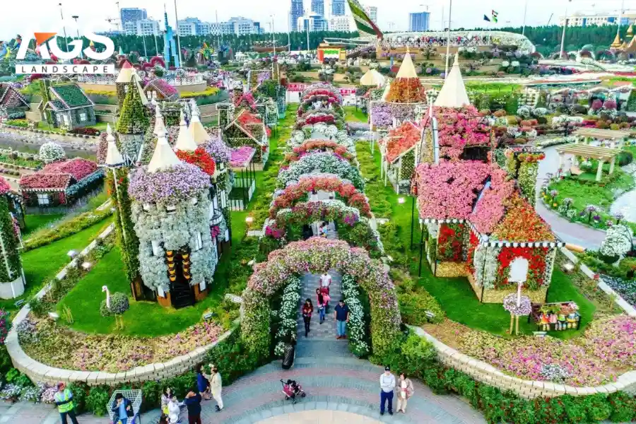 Hoa Trang Trí Đường Phố: Giải Pháp Kiến Tạo Cảnh Quan Đô Thị Xanh Và Bền Vững