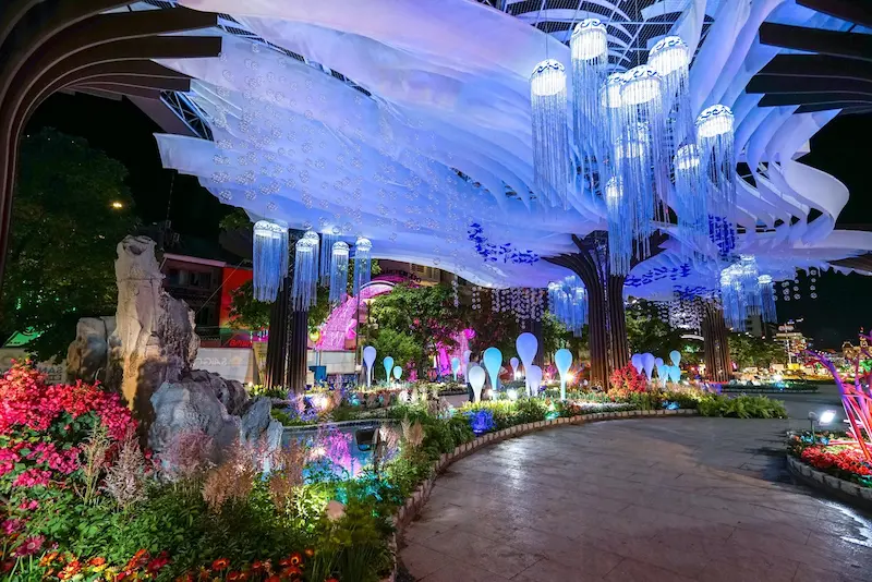 thiết kế đường hoa thành phố Hồ Chí Minh 