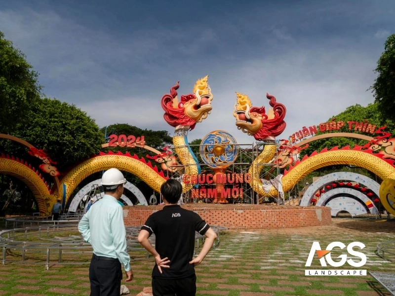 Quy trình thiết kế và thi công mô hình linh vật bằng hoa chuyên nghiệp tại AGS Landscape