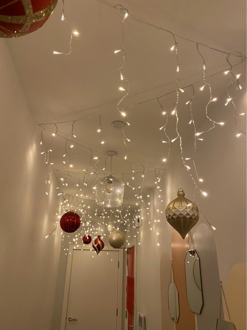 Trang trí trần nhà và hành lang (Nguồn: Yandex)