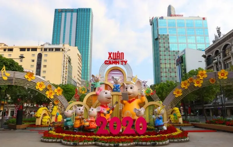 Linh vật đường hoa Nguyễn Huệ