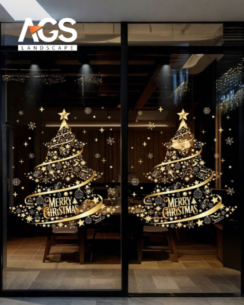 Khu vực cửa sổ với cảnh tuyết rơi giả hoặc decal (Nguồn: Pinterest)