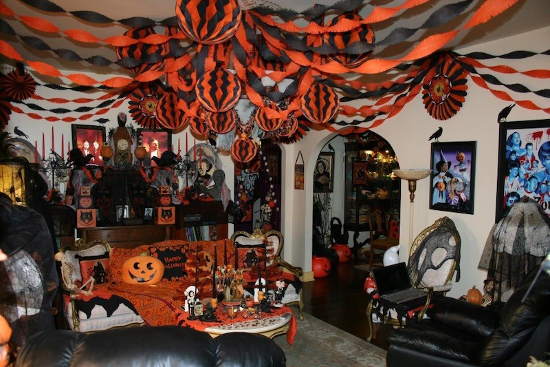 trang trí Halloween nhà hàng
