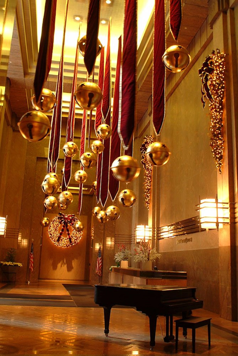 Âm nhạc và mùi hương đặc trưng (Nguồn: Pinterest)