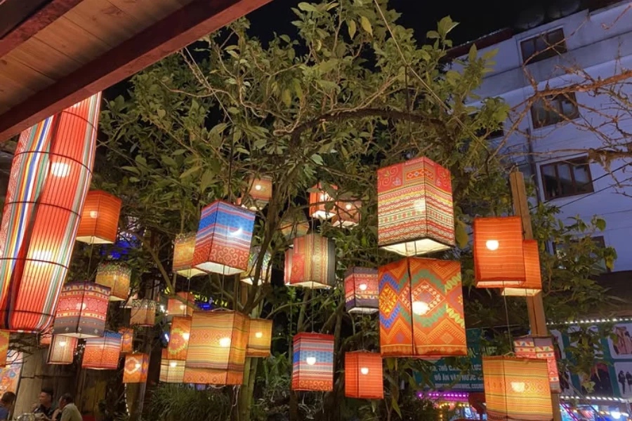 5 Mẫu Trang Trí Trung Thu Quán Cafe Lung Linh, Tăng Sức Hút Buổi Tối