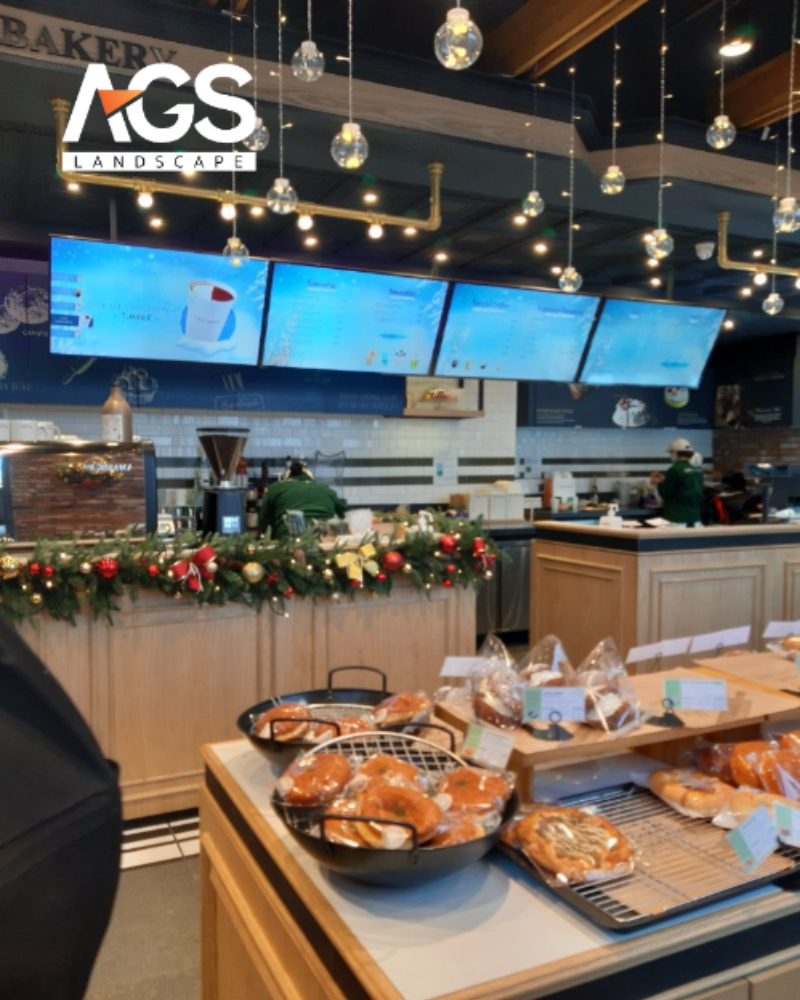 Trang trí trần nhà và không gian trên cao (Nguồn: Pinterest)