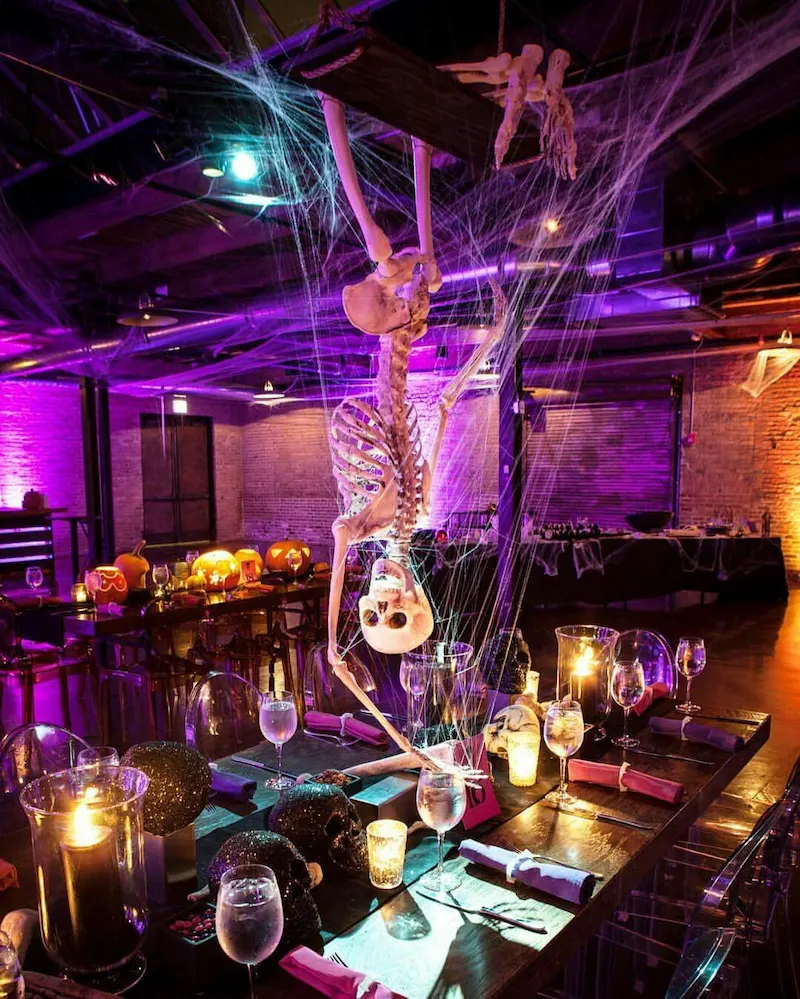 trang trí Halloween nhà hàng